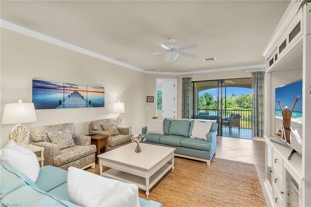 3175 Serena Ln 202, Naples, FL 34114-13