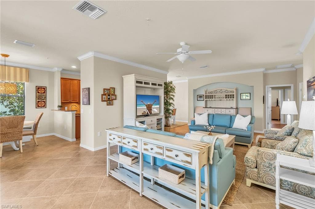 3175 Serena Ln 202, Naples, FL 34114-14