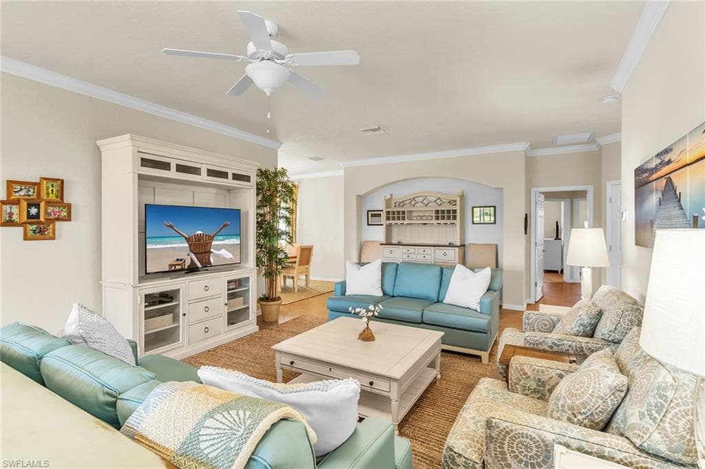 3175 Serena Ln 202, Naples, FL 34114-15