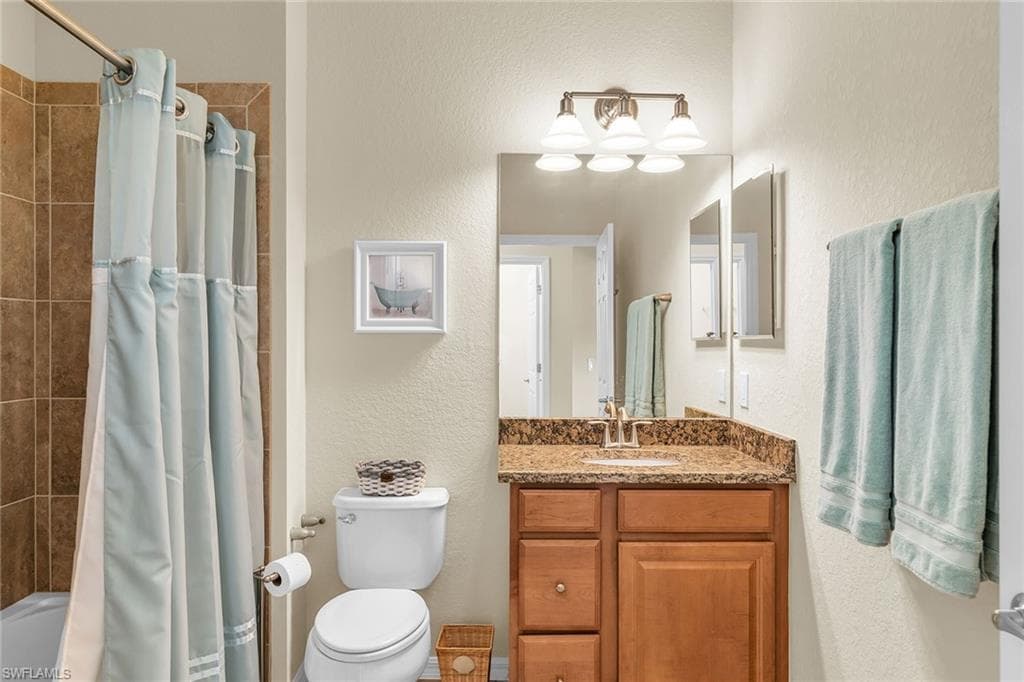 3175 Serena Ln 202, Naples, FL 34114-21