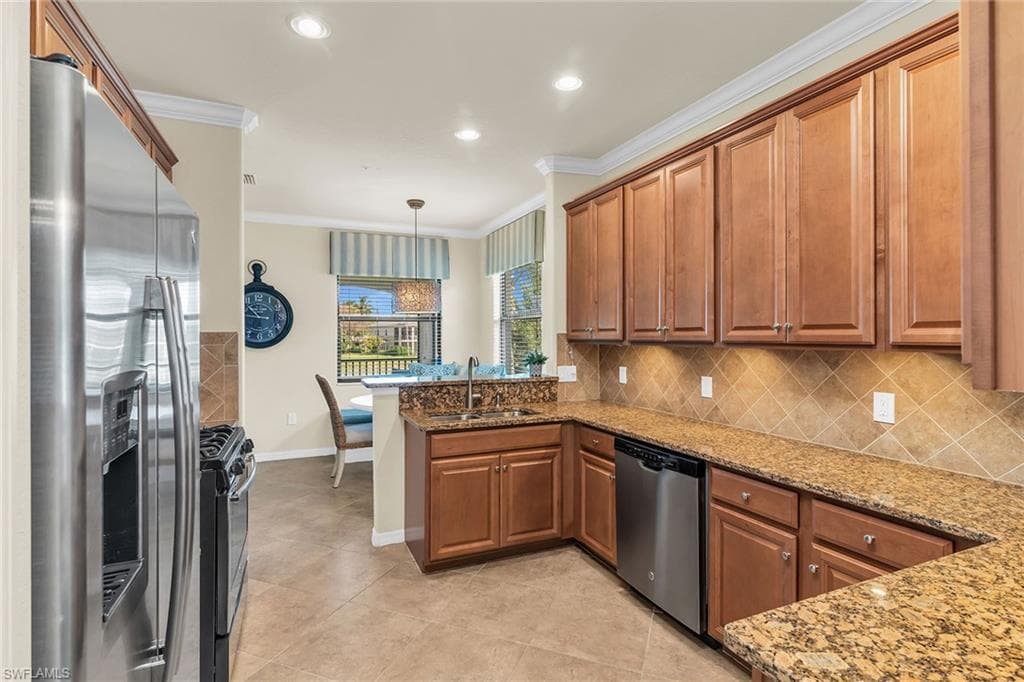 3175 Serena Ln 202, Naples, FL 34114-6