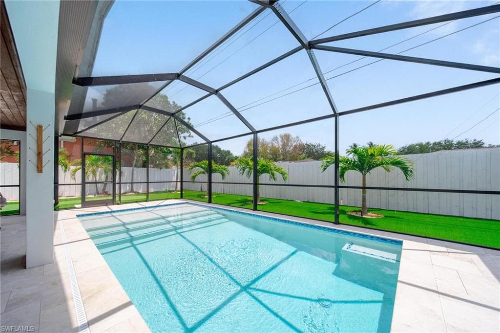 1300 Hilltop Dr, Naples, FL 34103-29