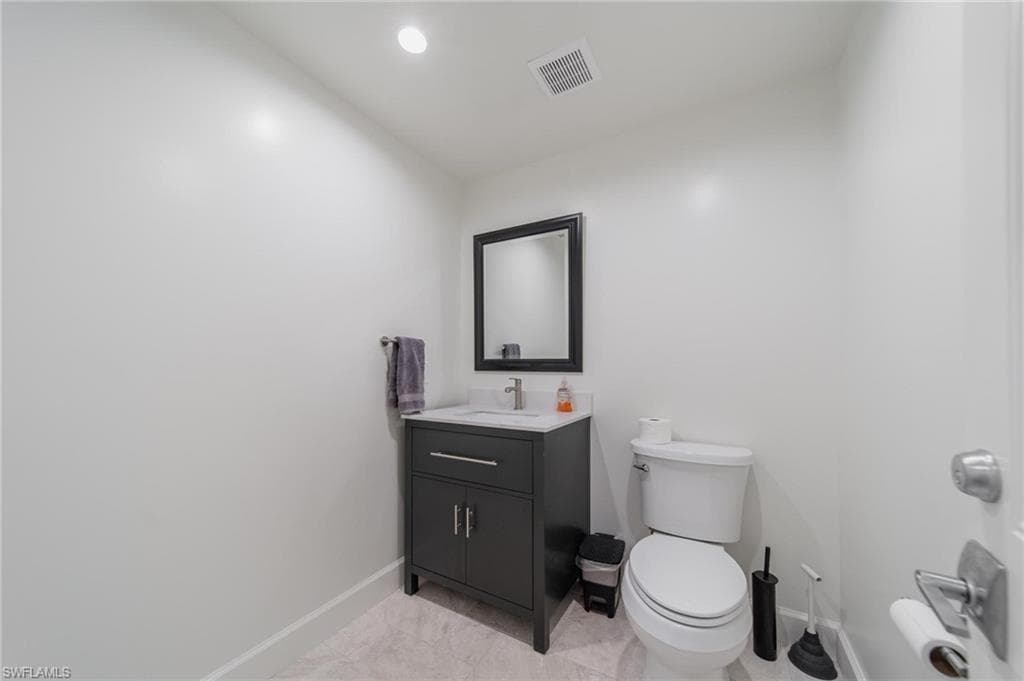 1300 Hilltop Dr, Naples, FL 34103-34