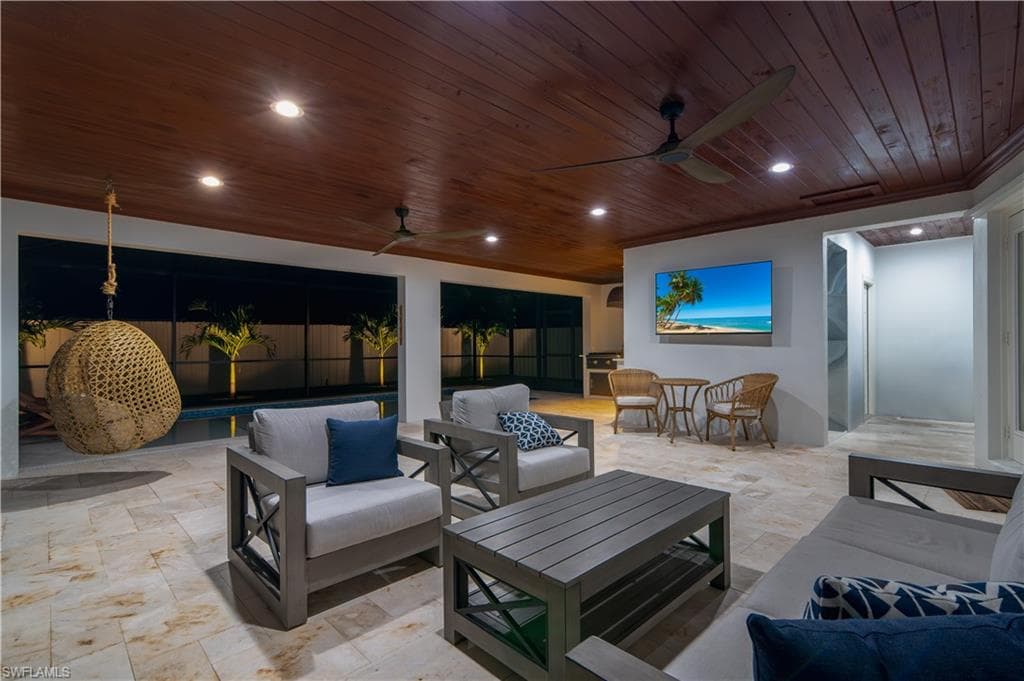 1300 Hilltop Dr, Naples, FL 34103-45