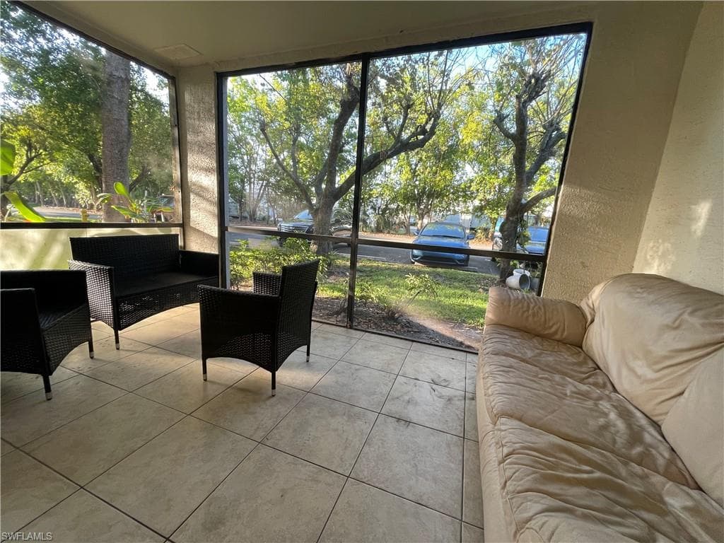 2130 Arbour Walk Cir 2717, Naples, FL 34109-20