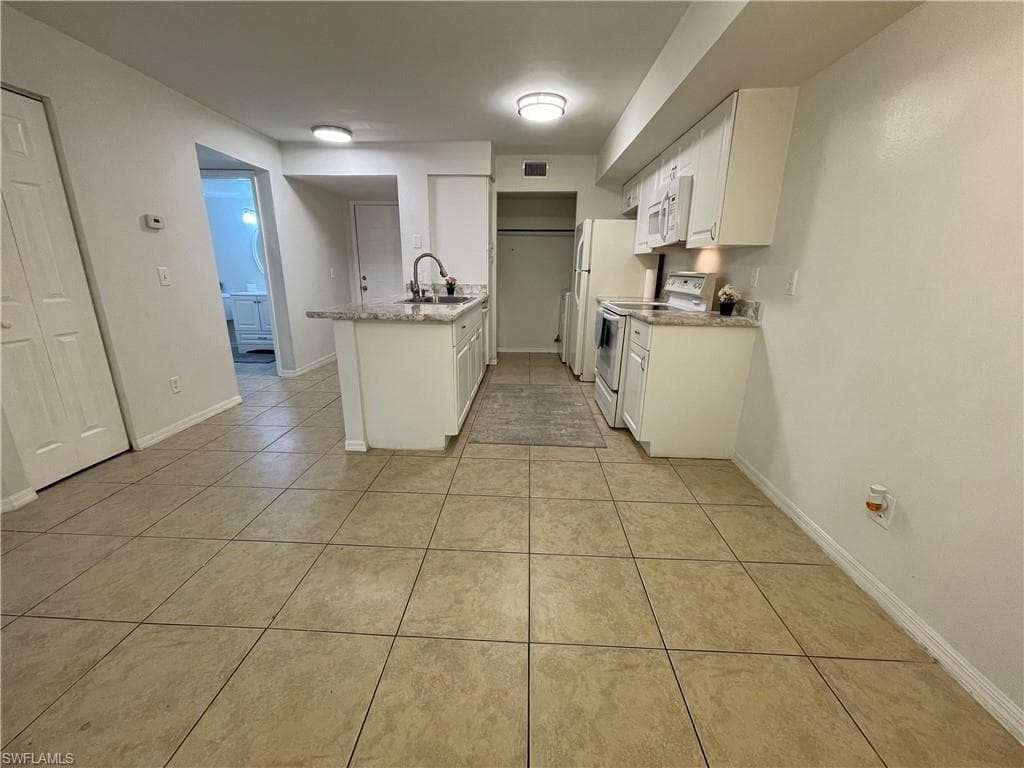 2130 Arbour Walk Cir 2717, Naples, FL 34109-4