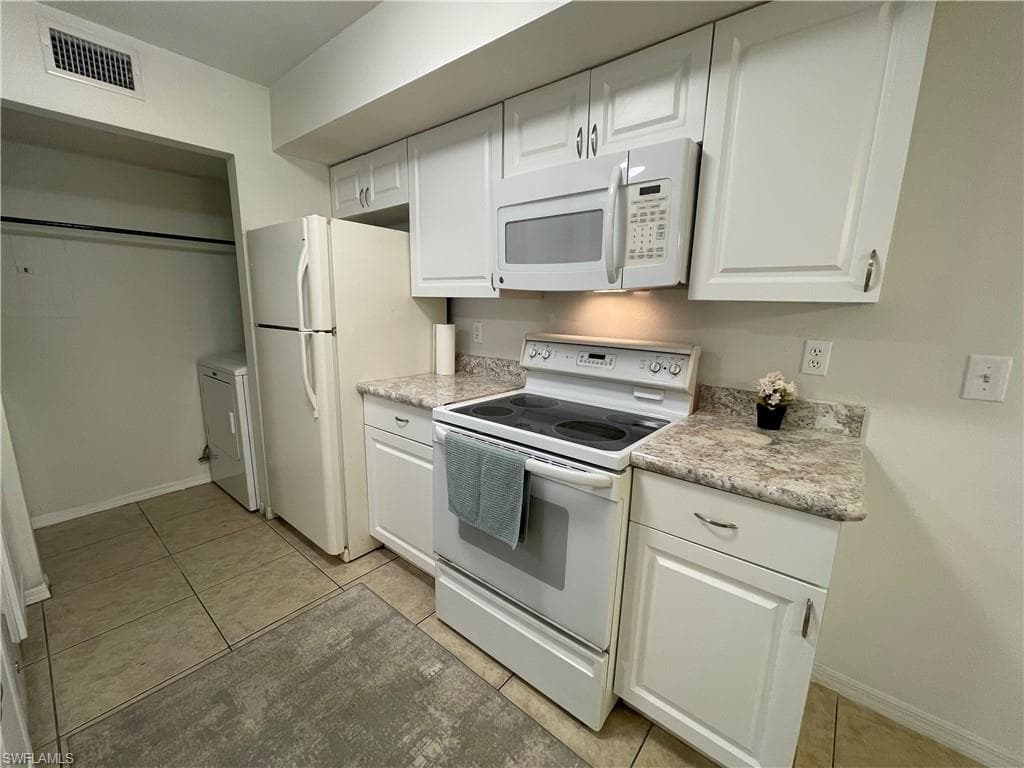 2130 Arbour Walk Cir 2717, Naples, FL 34109-7