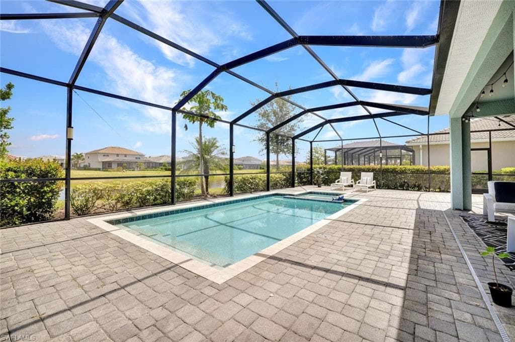 2369 Tangerine Ln, Naples, FL 34120-9