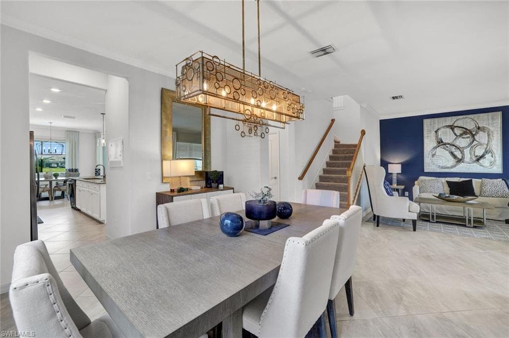 2369 Tangerine Ln, Naples, FL 34120-21