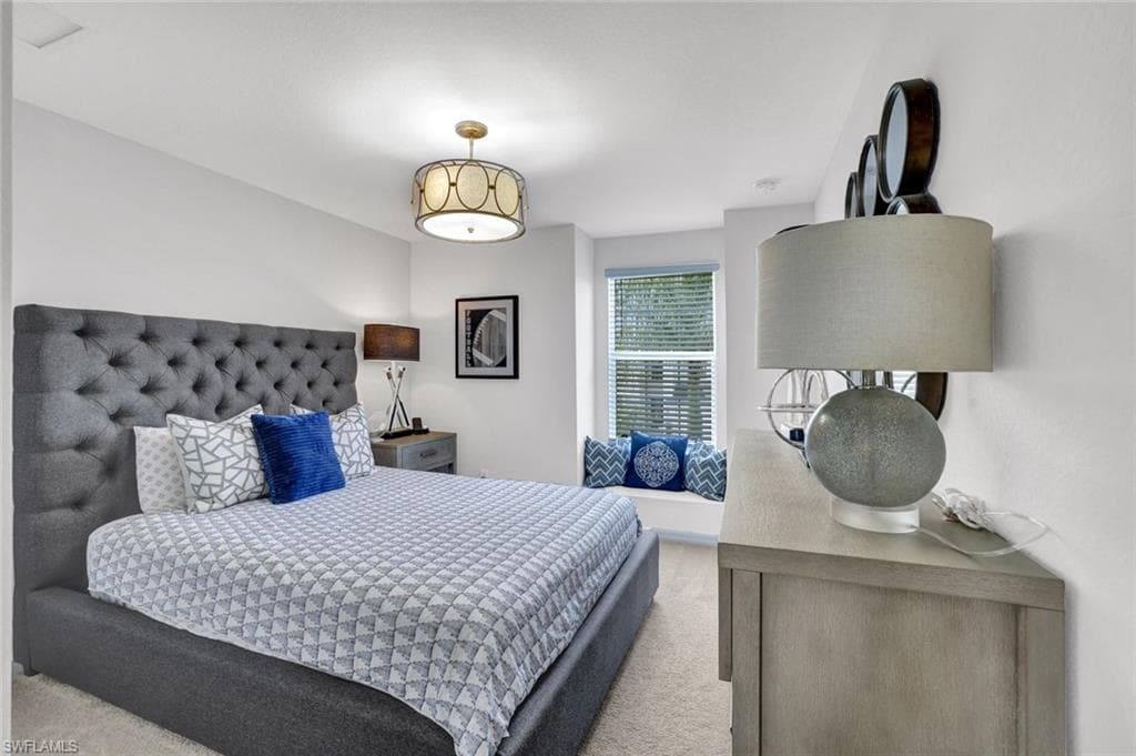 2369 Tangerine Ln, Naples, FL 34120-30