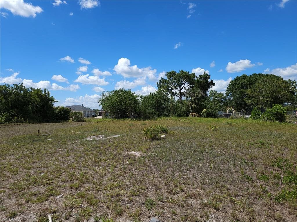 5402 5th St W, Lehigh Acres, FL 33971-1