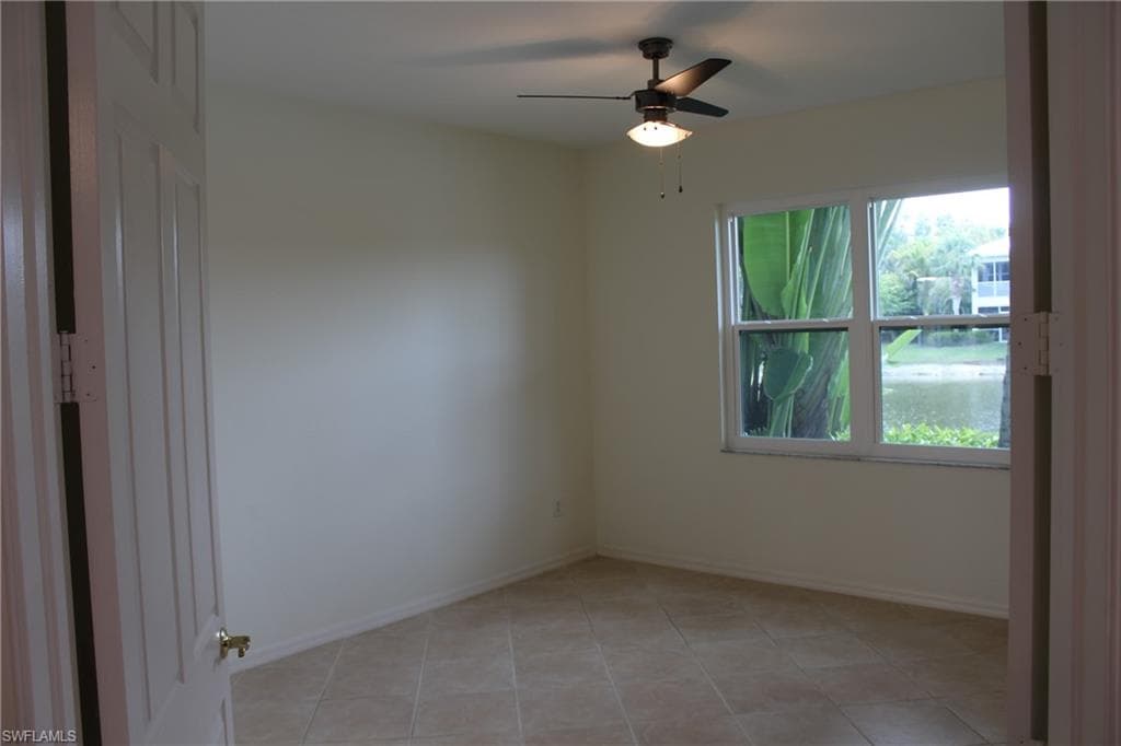 4690 Hawks Nest Way E 102, Naples, FL 34114-11
