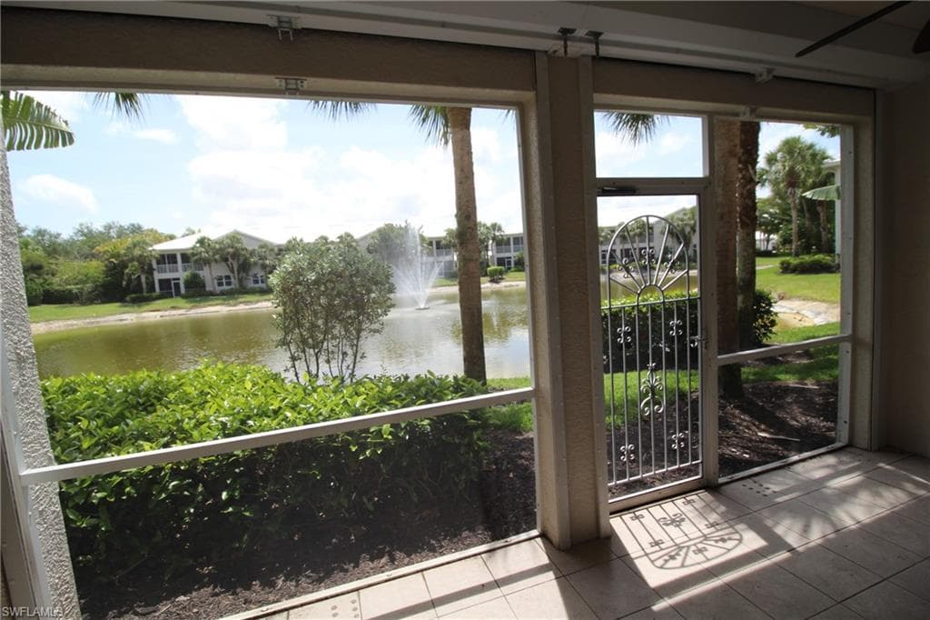 4690 Hawks Nest Way E 102, Naples, FL 34114-3