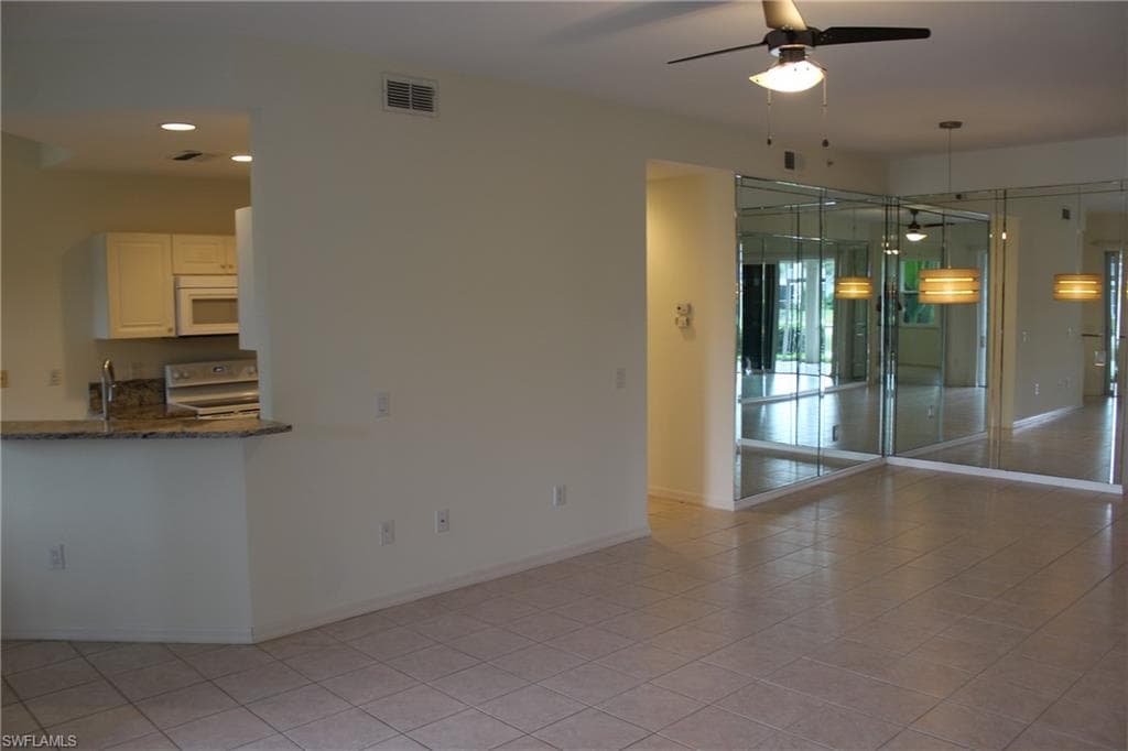 4690 Hawks Nest Way E 102, Naples, FL 34114-6