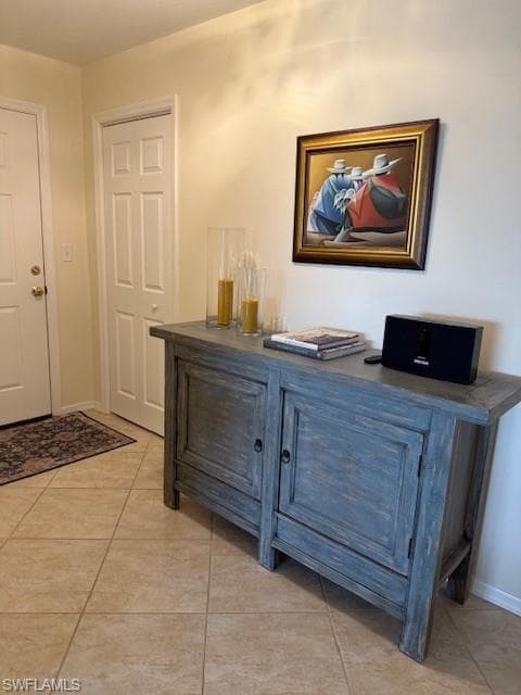 2880 Gulf Shore Blvd N 404, Naples, FL 34103-9