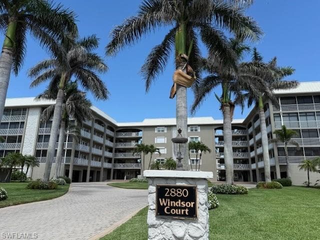 2880 Gulf Shore Blvd N 404, Naples, FL 34103-26