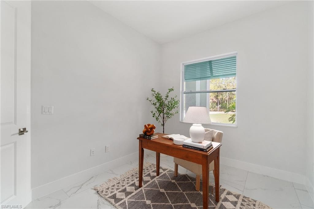 1970 17th St SW, Naples, FL 34117-18