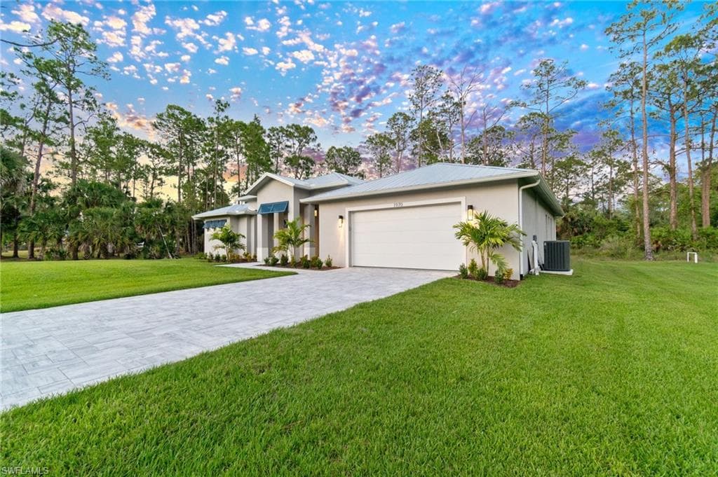 1970 17th St SW, Naples, FL 34117-8