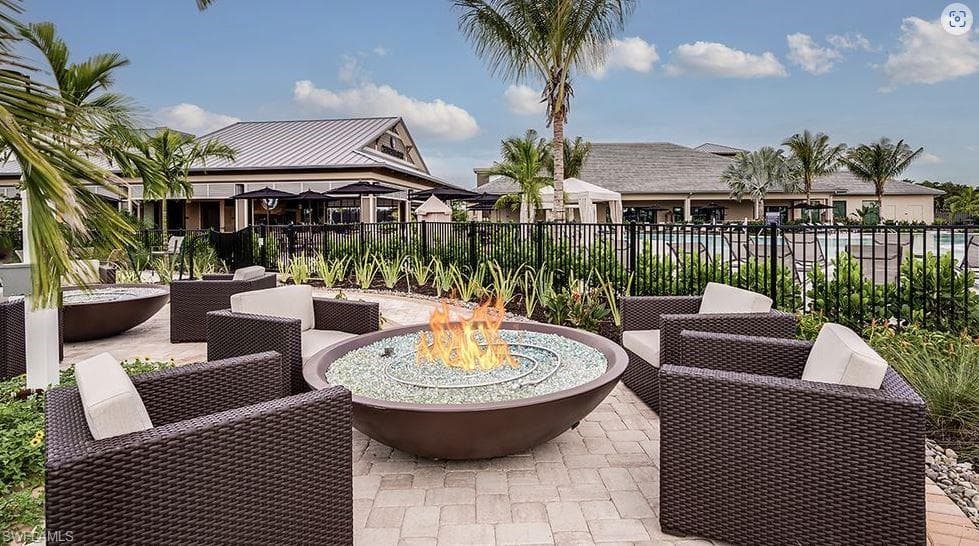 15320 Lucerna St 203, Naples, FL 34114-24
