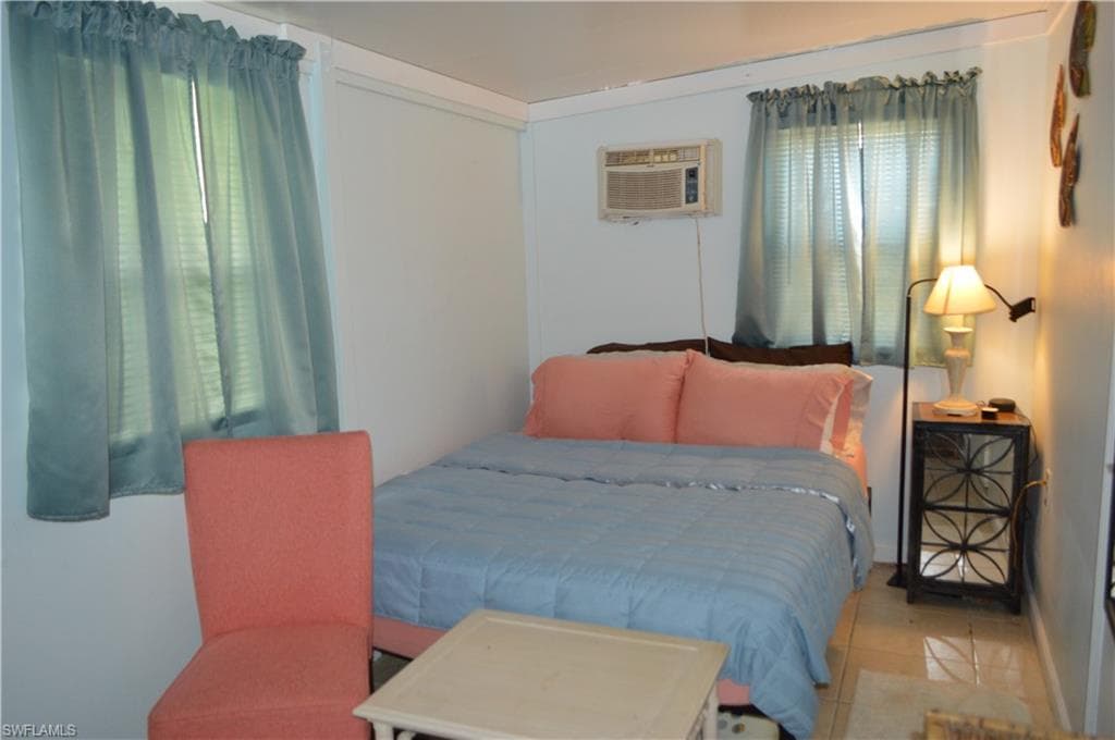 414 Papaya St C, Goodland, FL 34140-9