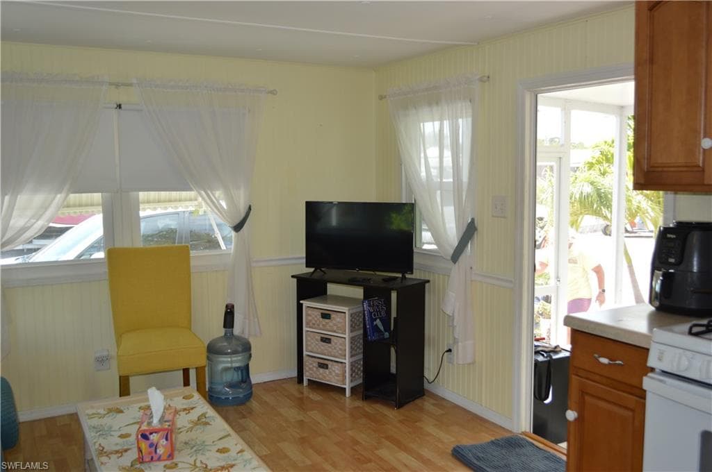 414 Papaya St C, Goodland, FL 34140-3