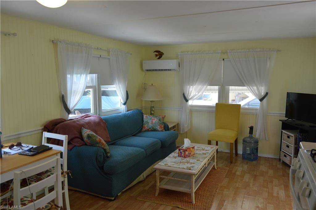 414 Papaya St C, Goodland, FL 34140-4