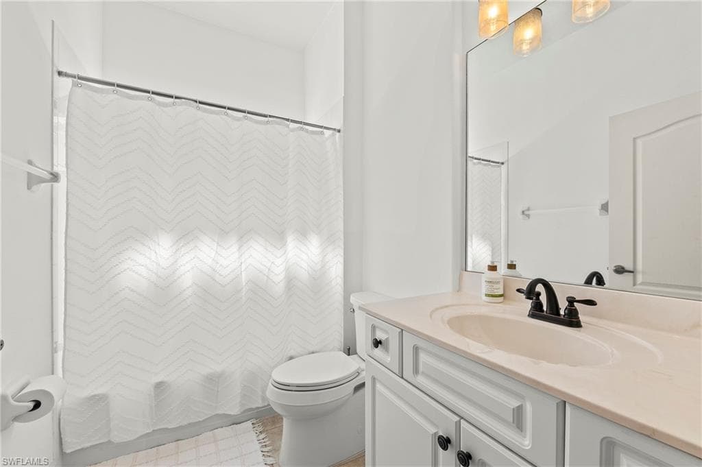 8599 Ibis Cove Cir, Naples, FL 34119-16