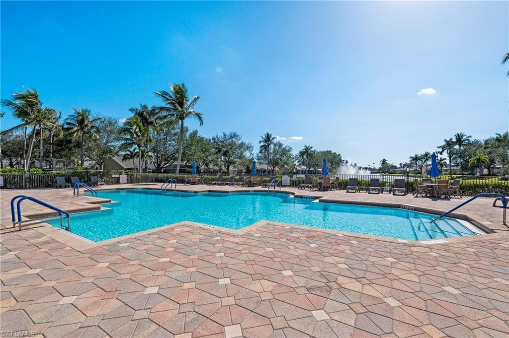 8599 Ibis Cove Cir, Naples, FL 34119-21
