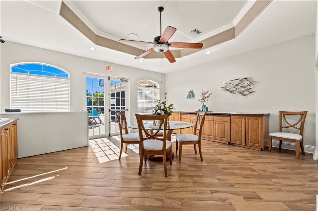 8599 Ibis Cove Cir, Naples, FL 34119-25