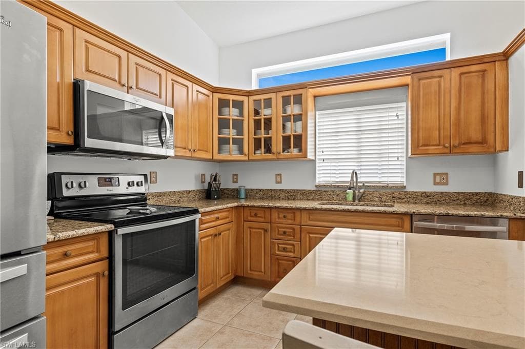 8599 Ibis Cove Cir, Naples, FL 34119-7