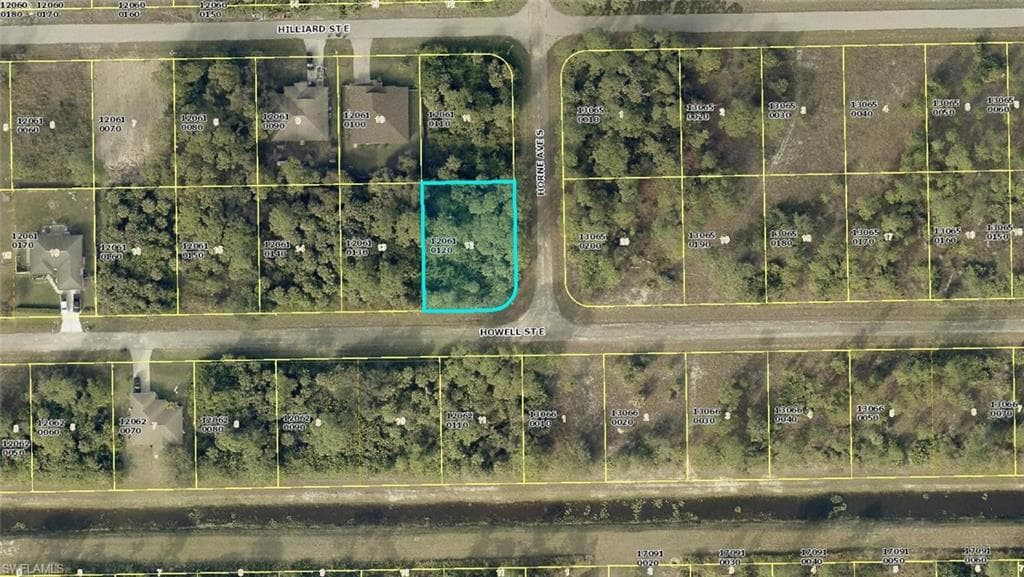 1229 Howell St E, Lehigh Acres, FL 33974-3