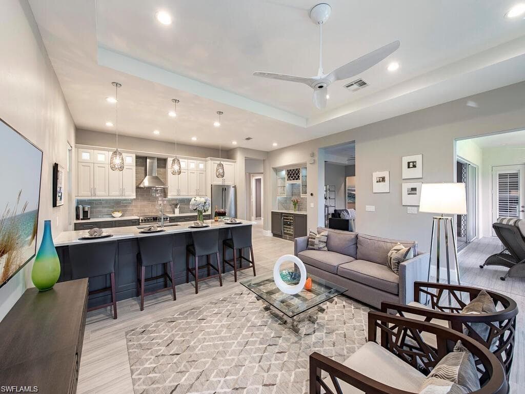 2452 Terra Verde Ln 2452, Naples, FL 34105-9