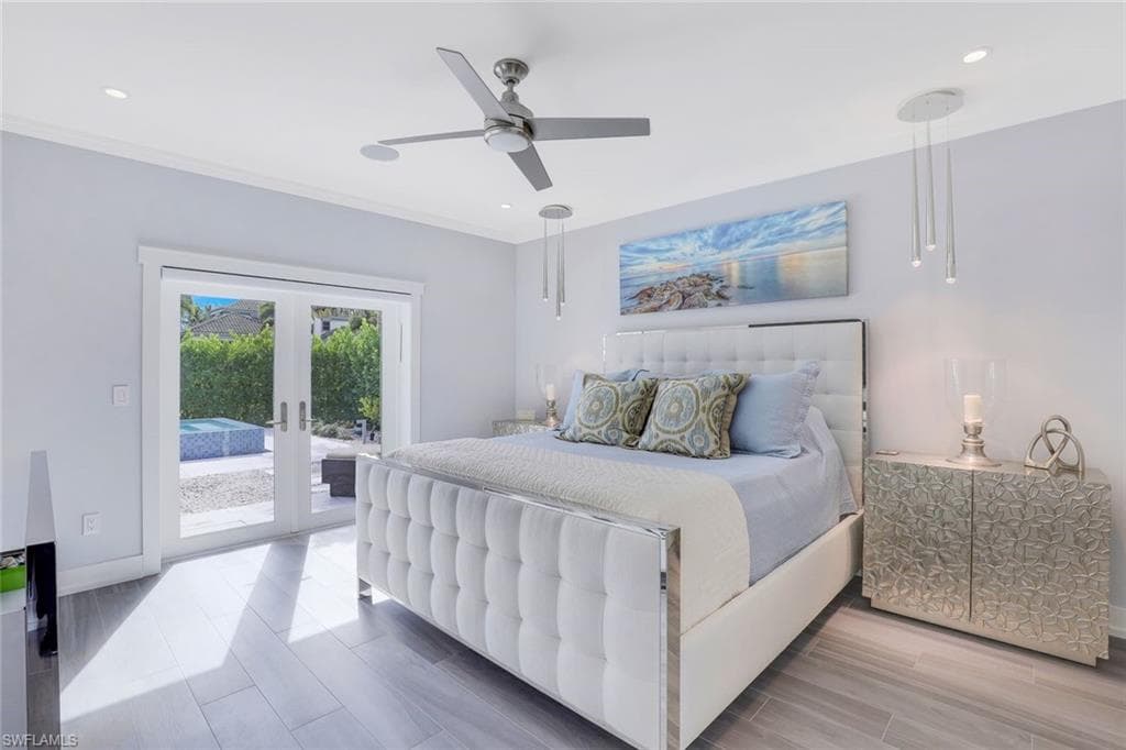 180 Channel Dr, Naples, FL 34108-19