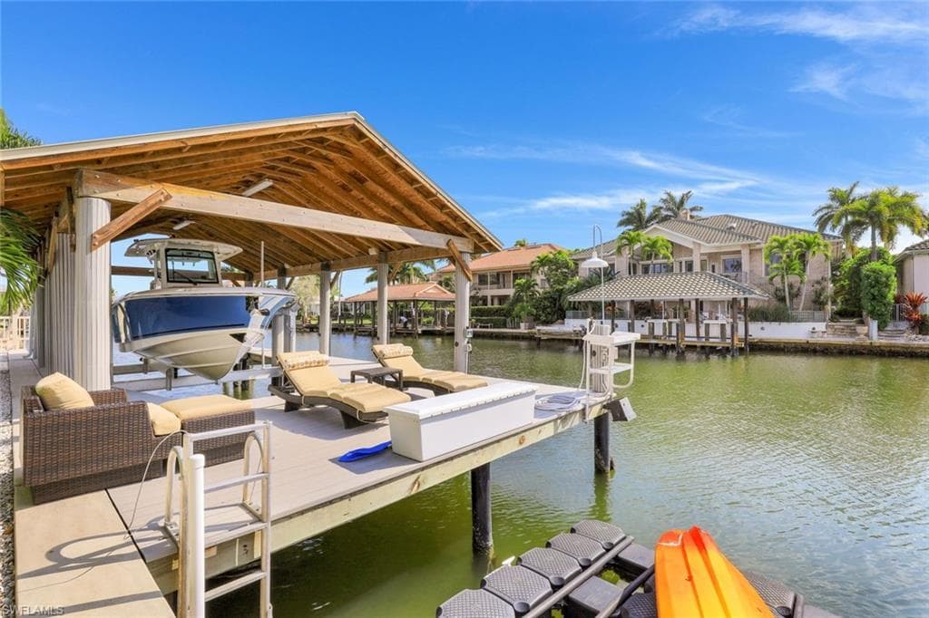 180 Channel Dr, Naples, FL 34108-31