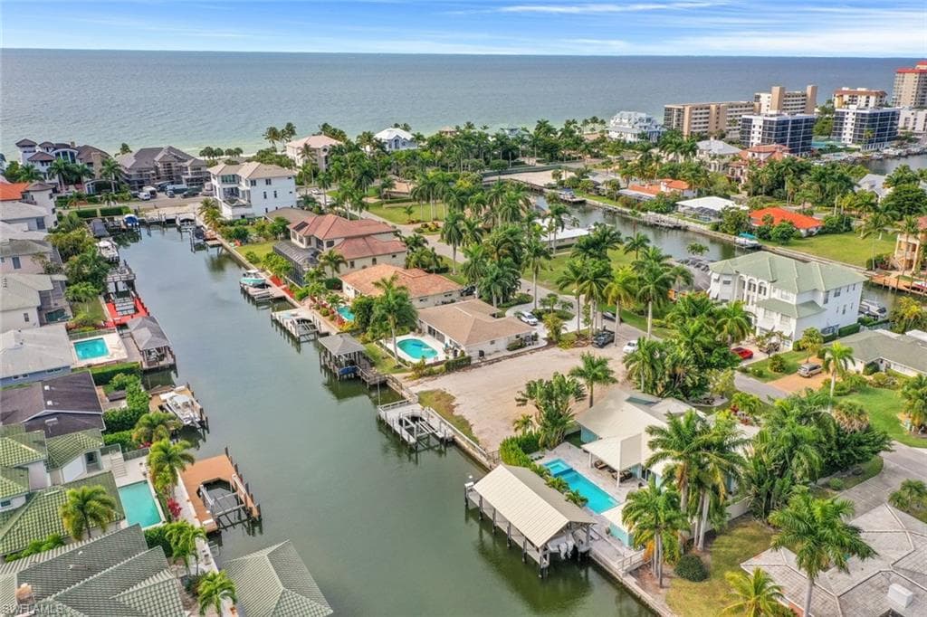 180 Channel Dr, Naples, FL 34108-34