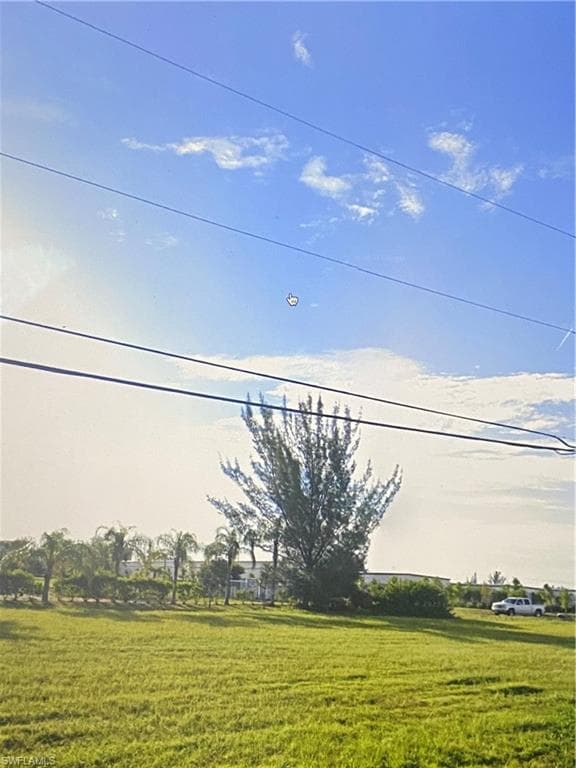 731 33rd Ave, Cape Coral, FL 33993-3