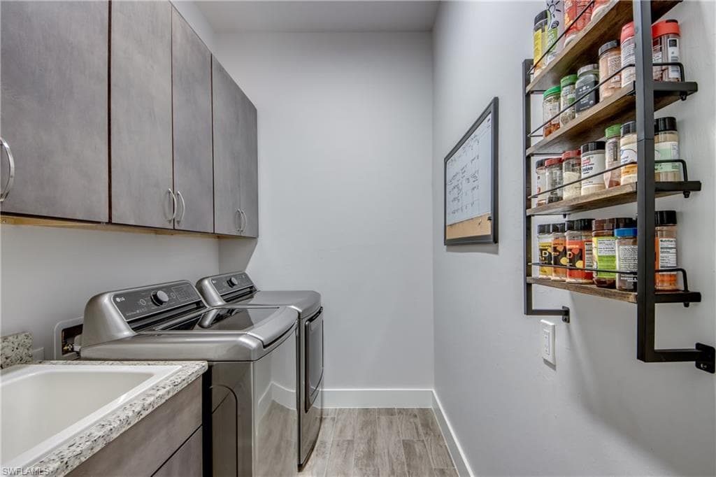 3726 Ceitus Pkwy, Cape Coral, FL 33991-35