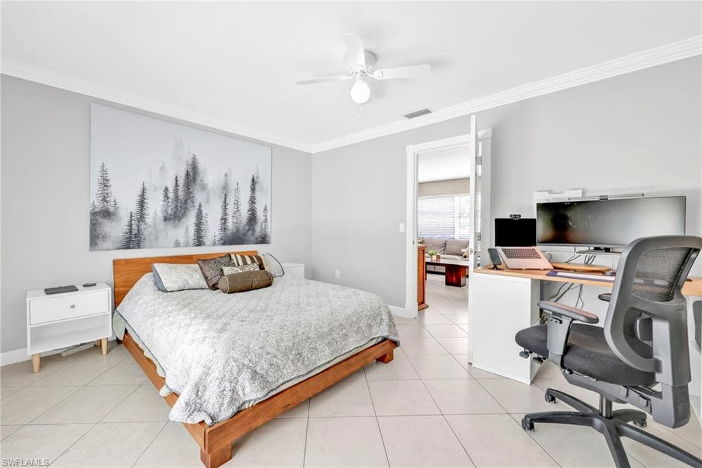 5397 25th Ave SW, Naples, FL 34116-23