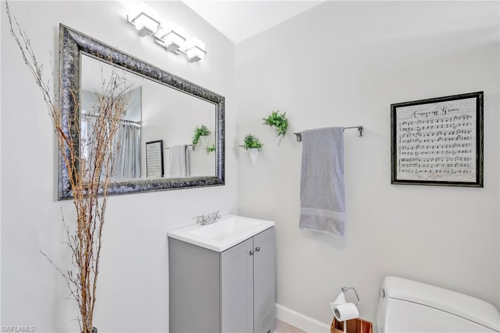5397 25th Ave SW, Naples, FL 34116-26