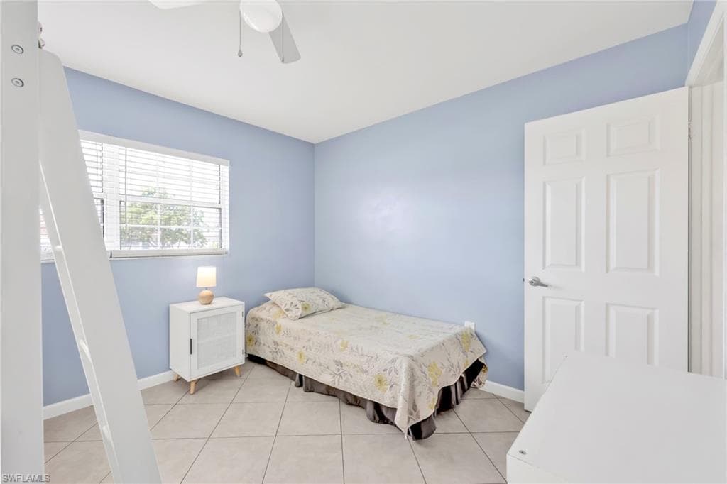5397 25th Ave SW, Naples, FL 34116-30