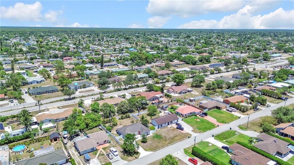 5397 25th Ave SW, Naples, FL 34116-44