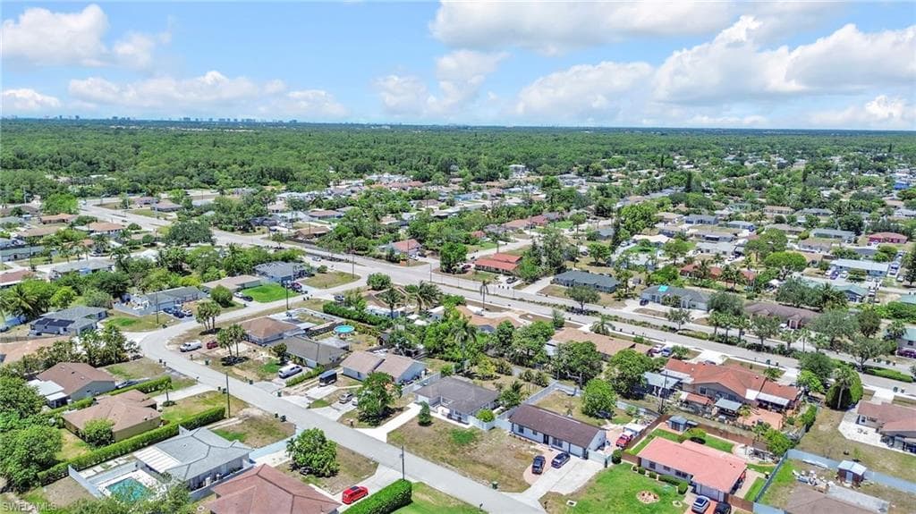 5397 25th Ave SW, Naples, FL 34116-48