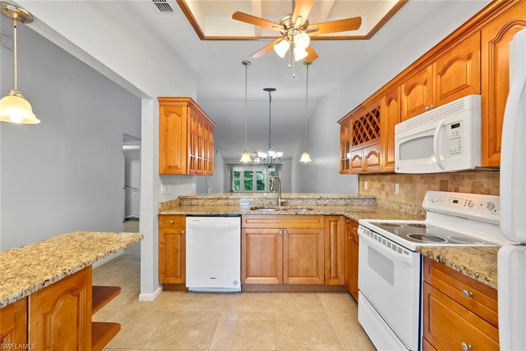 3450 Frosty Way 5210, Naples, FL 34112-10
