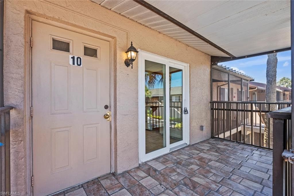 3450 Frosty Way 5210, Naples, FL 34112-4