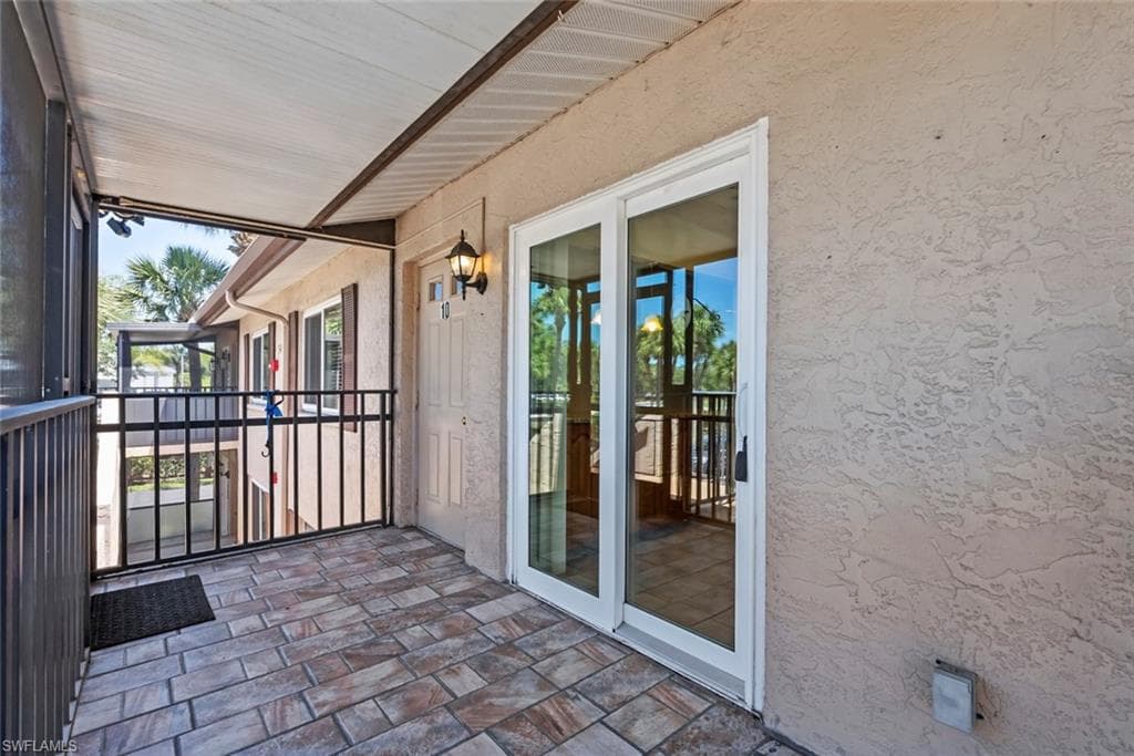 3450 Frosty Way 5210, Naples, FL 34112-5