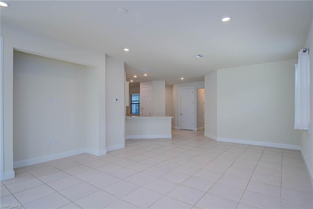 5905 Mayflower Way, Ave Maria, FL 34142-5