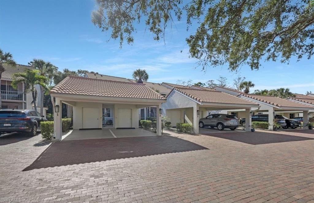 2305 Hidden Lake Dr 3704, Naples, FL 34112-19