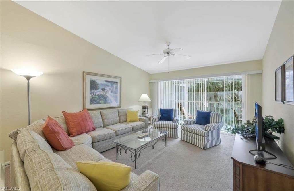 2305 Hidden Lake Dr 3704, Naples, FL 34112-2