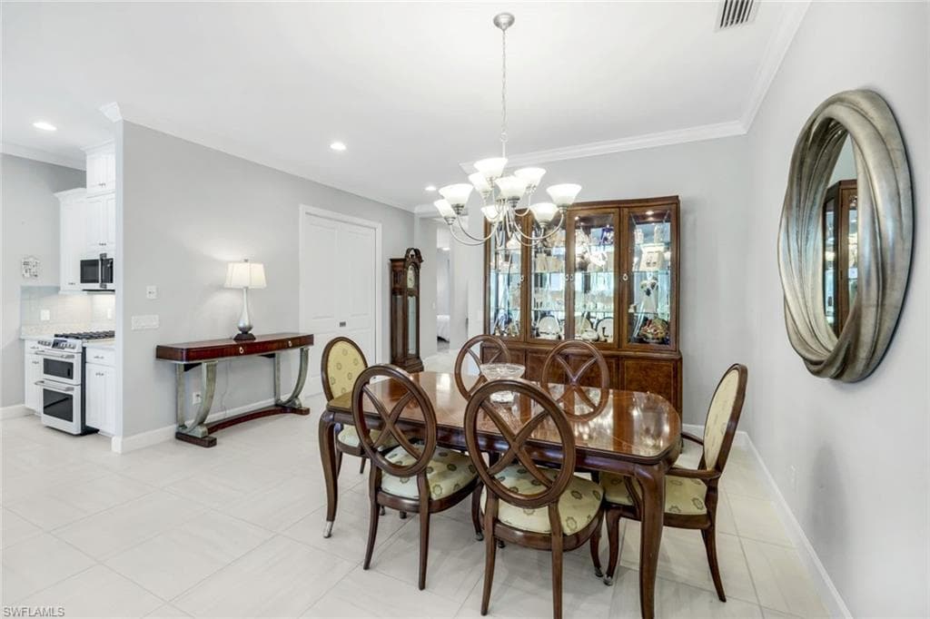 8396 Promoso Ct, Naples, FL 34114-15
