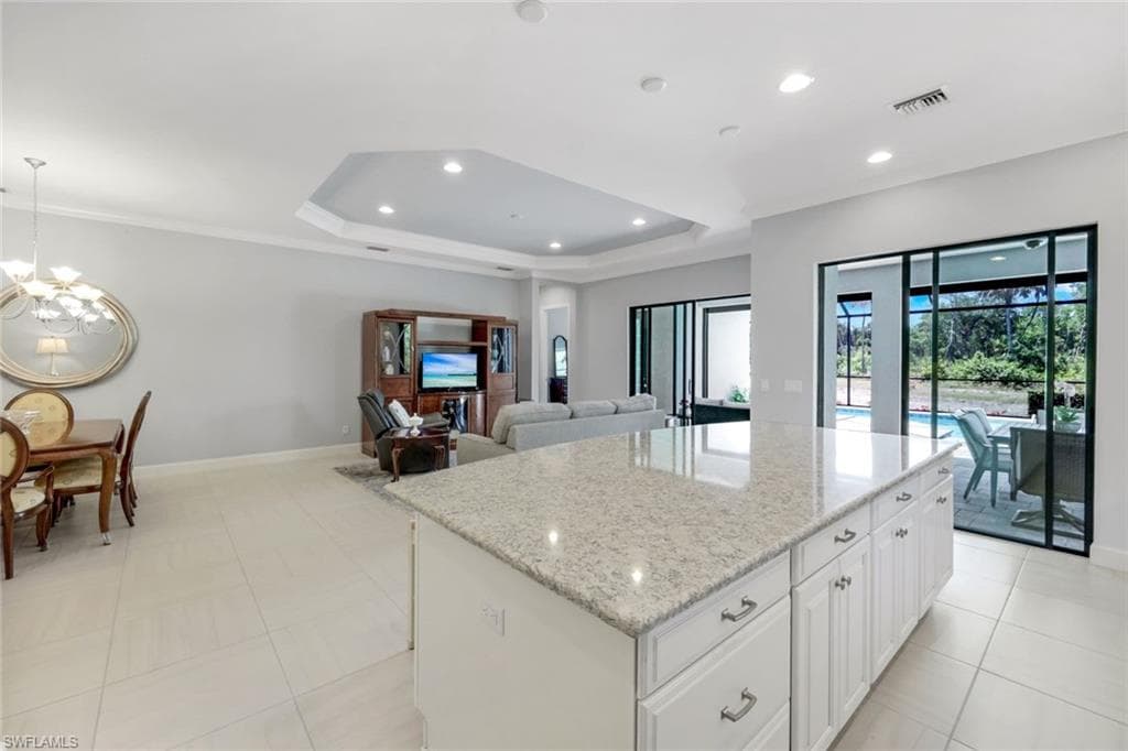 8396 Promoso Ct, Naples, FL 34114-17